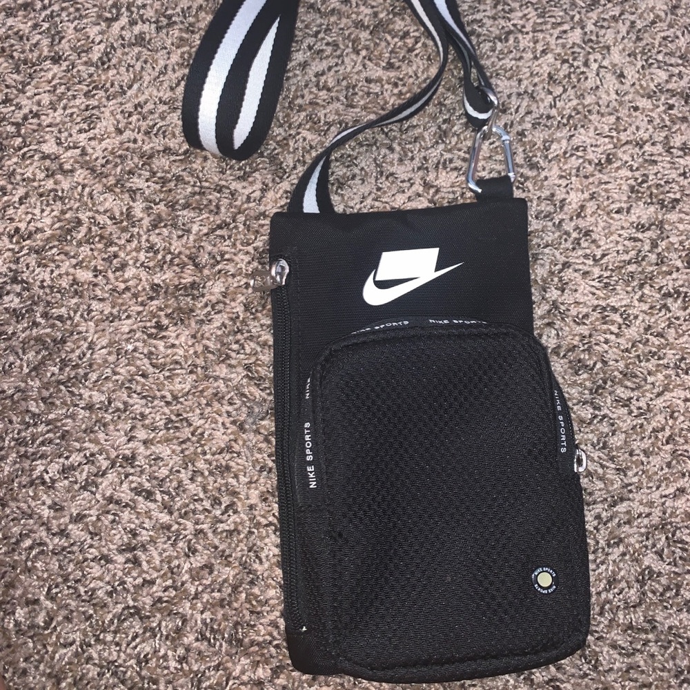 Cross body athletic bag
